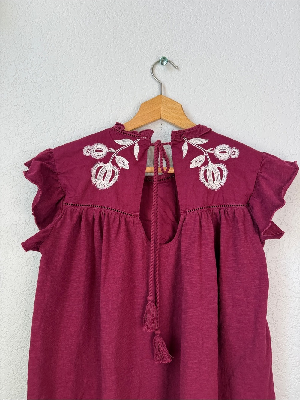 Knox Rose Blouse Floral Embroidery Red Burgundy and Cream size Medium - Picture 7 of 11